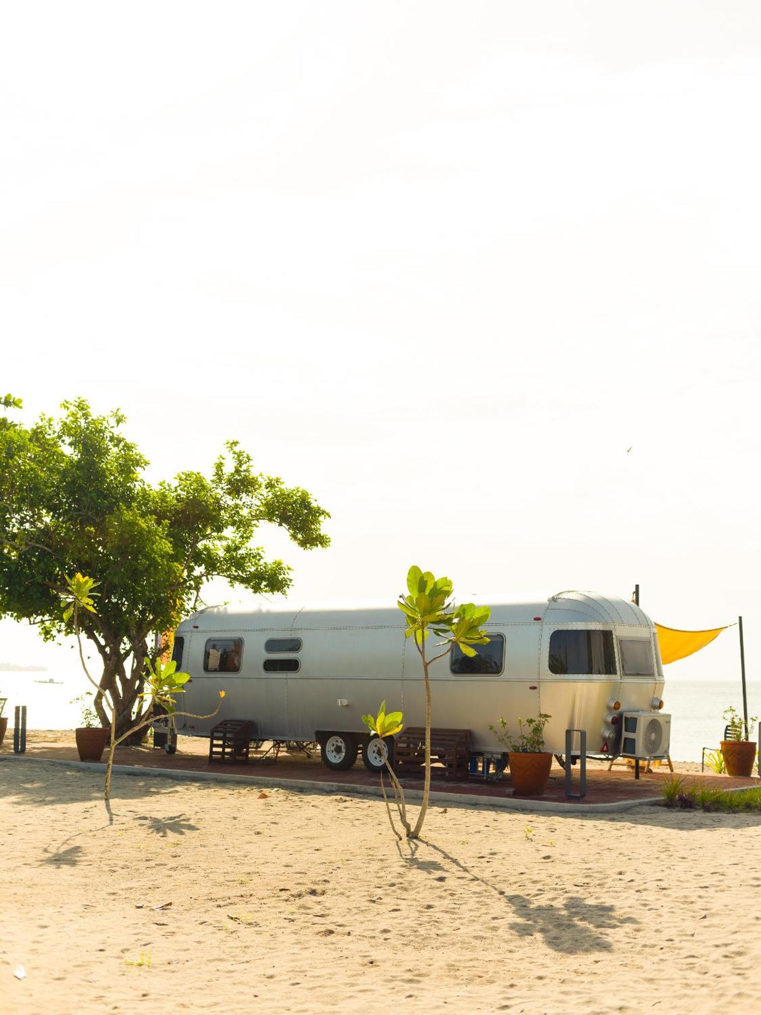 Camperisti Club Laiya Hotel ซานฮวน ภายนอก รูปภาพ